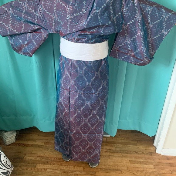 Japanese Kimono/ Robe - Picture 2 of 5
